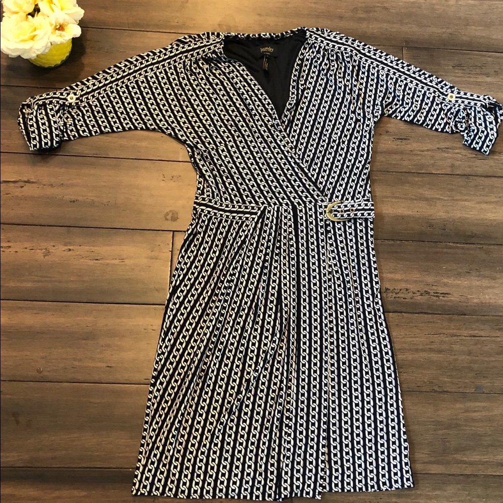 ⭐️Laundry by Shelli Segal belted wrap dress